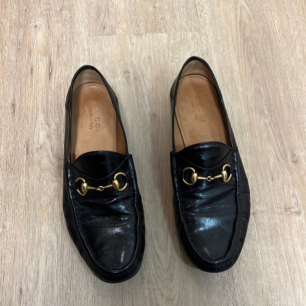 Gucci Loafers - Worn less than 10 times - Excellent Condition - Gucci Size 9.5